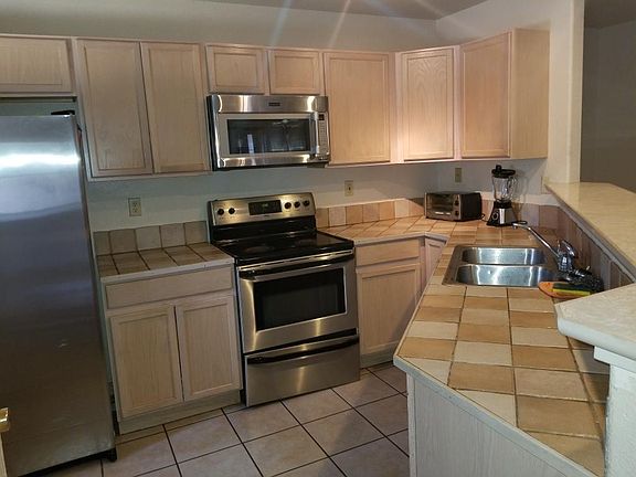 2nd image of 1072 Lazar Dr