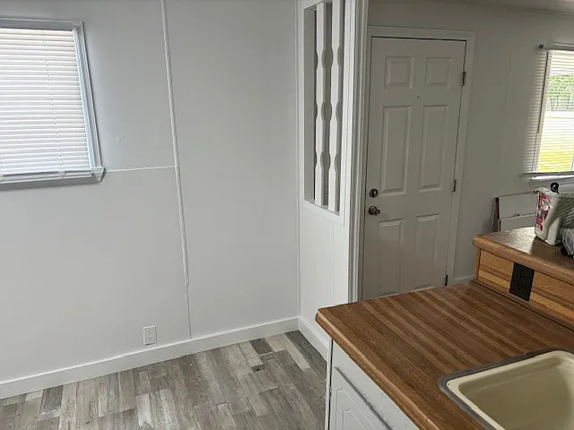 9308 Amy Ln — Photo 3