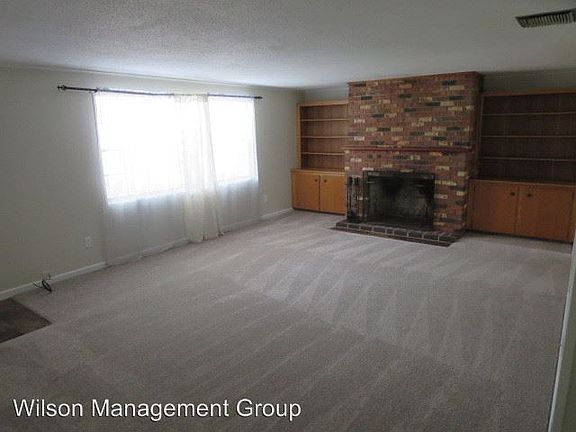2nd image of 2400 Pleasant Dr