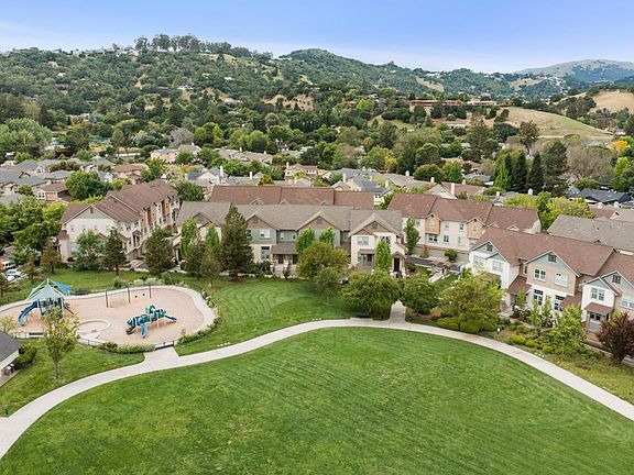 3rd image of 87 Almond Court