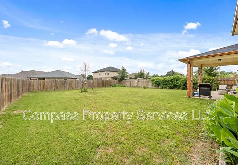 5516 Pinery Dr #5516 PINERY DR — Photo 16
