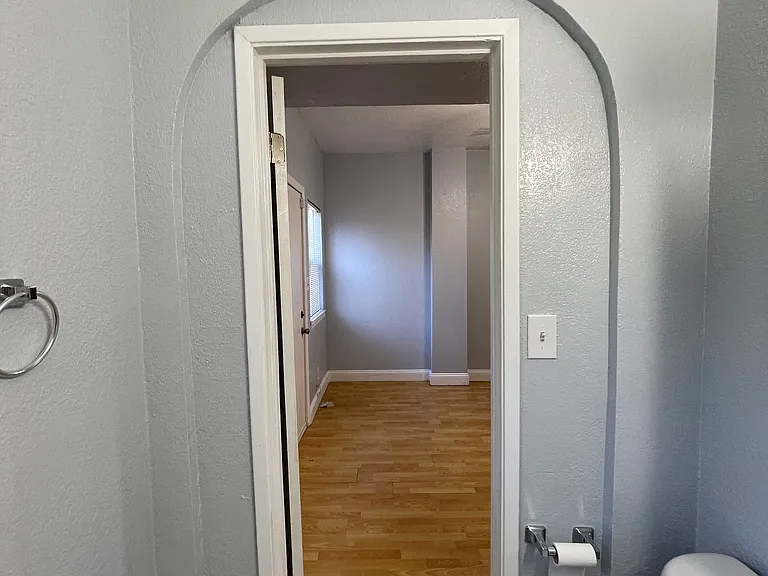 1705 Linden St #2 — Photo 21