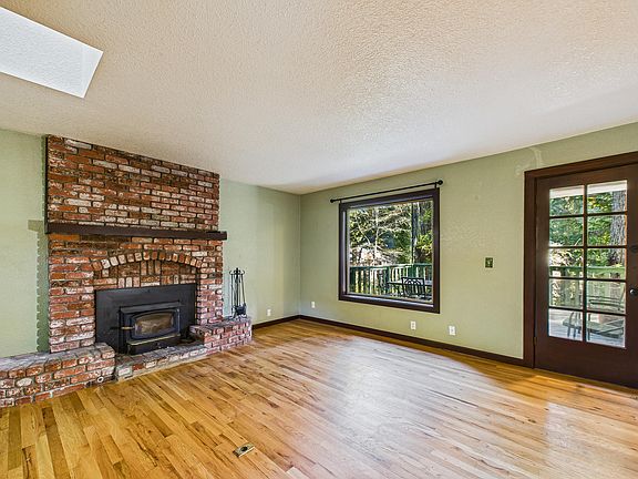5th image of 3539 J St