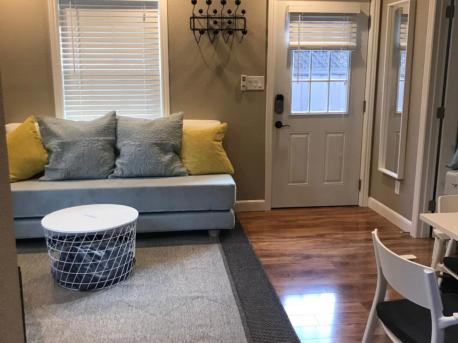 1 bed, 400 sqft, $2,695 — Photo 4