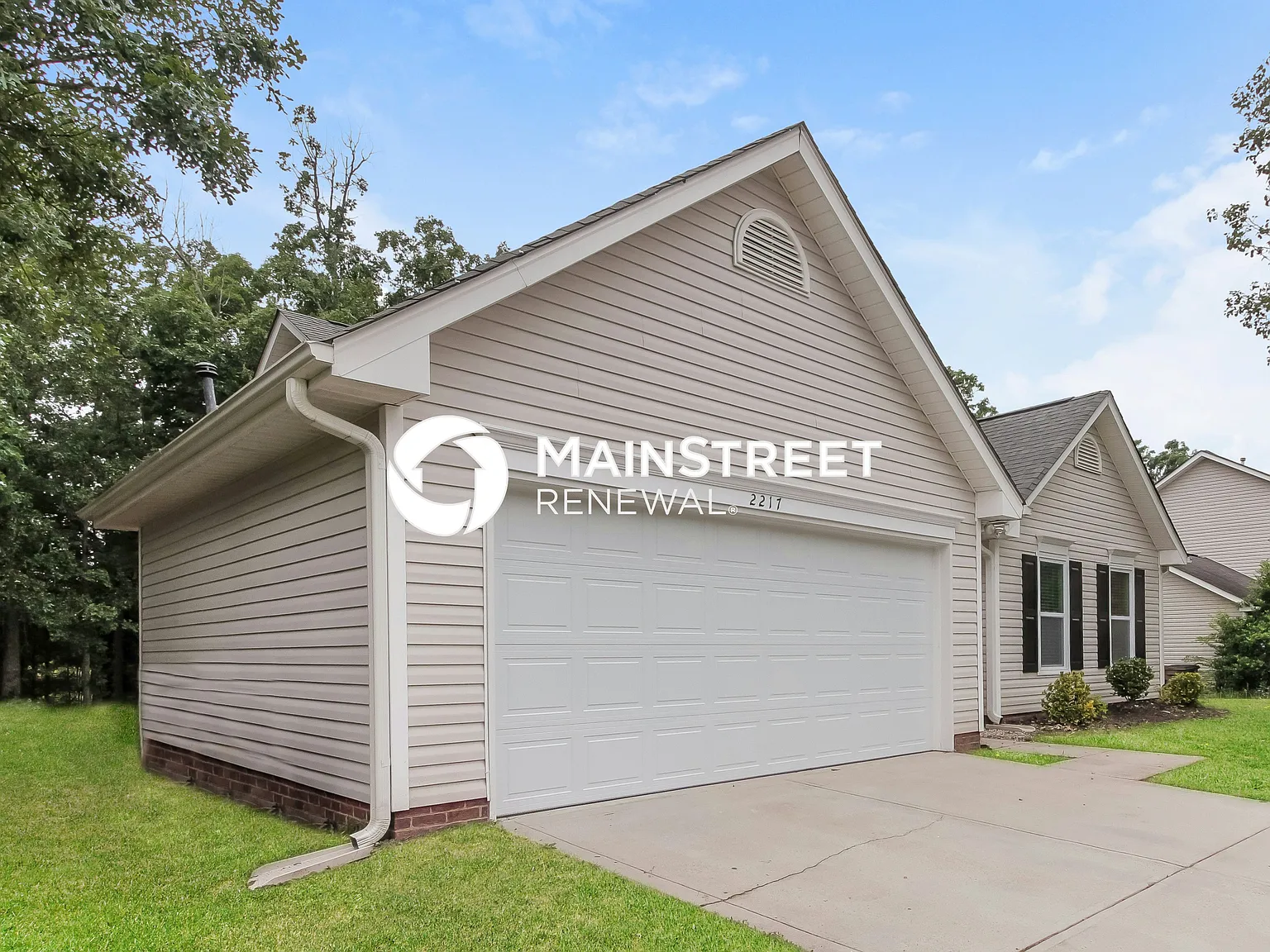 2217 Genesis Dr — Photo 3