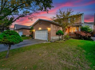 635 Rexford Dr, Hamilton, ON L8W 3E7