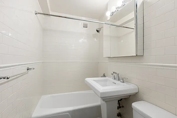 Rented by GoodRock Realty | media 24