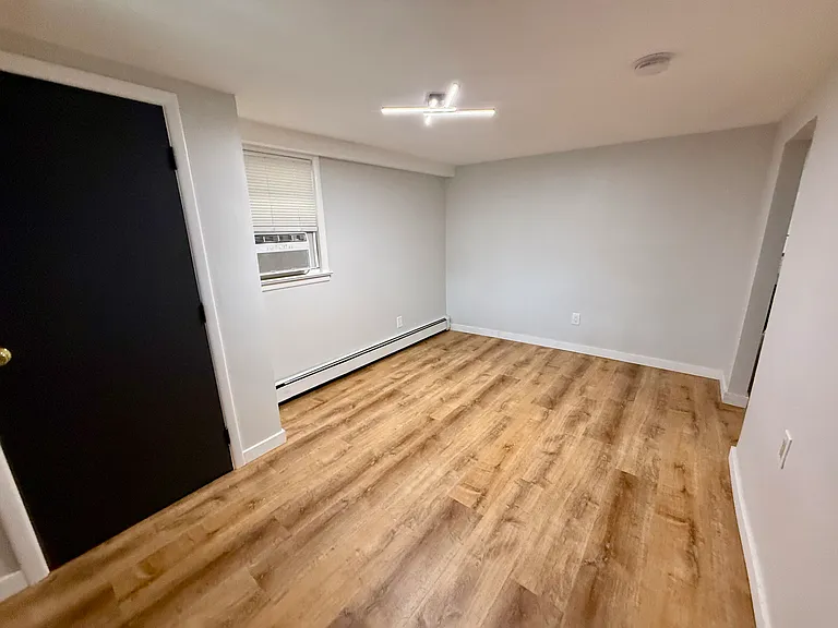 80 Malcolm Ave #1 — Photo 11