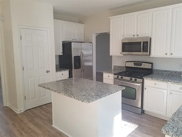 3747 Christine St NW — Photo 7