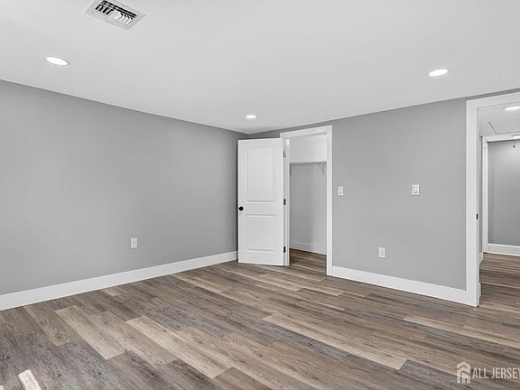 4th image of 149 Prigmore St