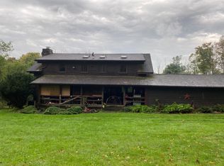 158 Archer Rd, Factoryville, PA 18419