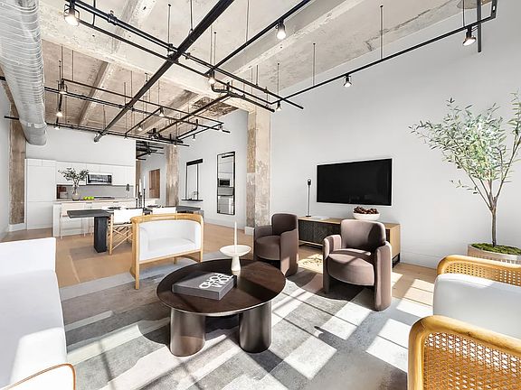 4th image of 475 Kent Ave APT 304