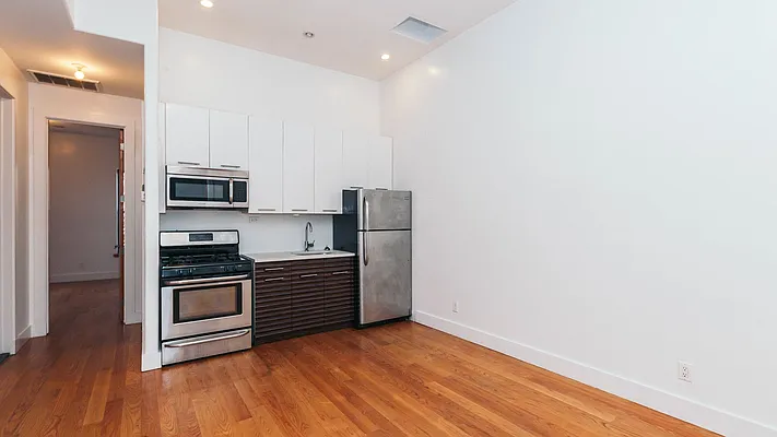 Rented by Nooklyn NYC LLC | media 40