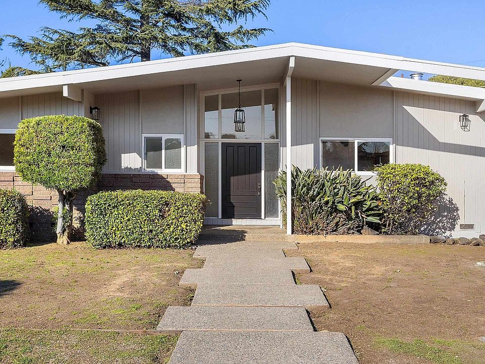 1st image of 218 Franciscan Dr