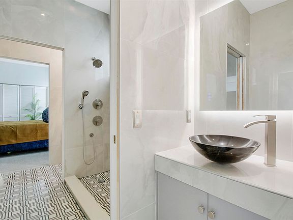 20230515160427995177000000-o