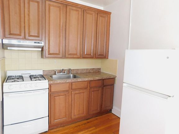 4th image of 1247 Elmwood Ave #114-1F