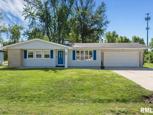 60 Cottonwood Dr, Chatham, IL 62629