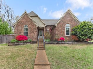 394 Locust Grove Dr, Cordova, TN 38018