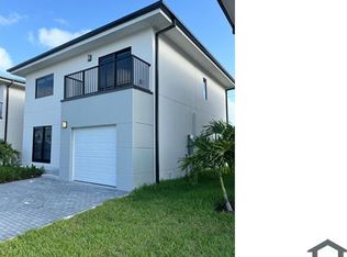1100 W Palm Dr, Florida City, FL 33034