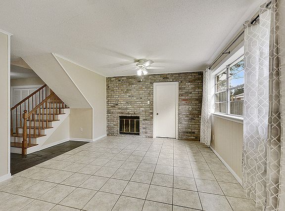 5th image of 5836 Oxford Pl
