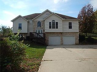 5100 NW High Dr, Riverside, MO 64150