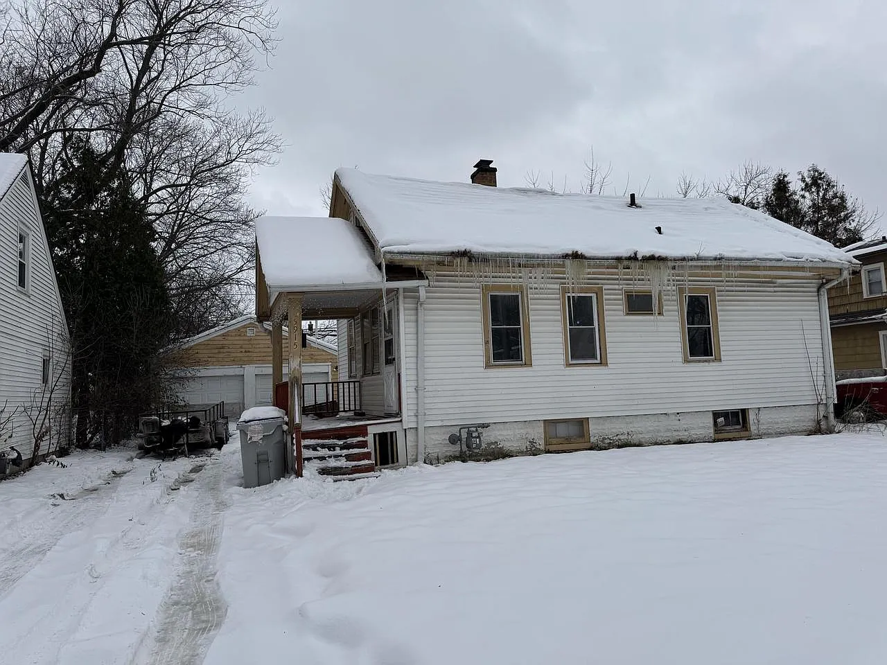 5915 North 38th STREET photo 1
