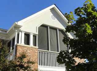 6710 Lake Park Dr APT 204, Greenbelt, MD 20770