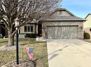 674 Cottage Ln, Greenwood, IN
