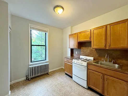 Rented by Pear NYC LLC | media 19