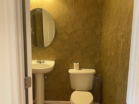 4th image of 2451 Silk Ct