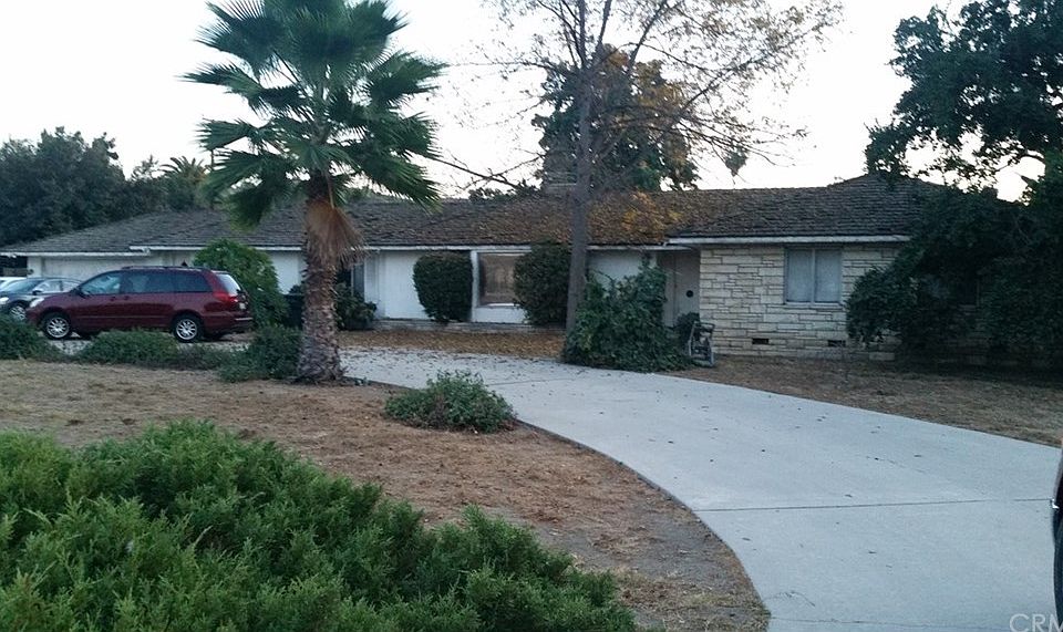 1st image of 1928 E Merced Ave