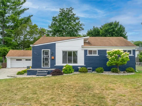23731 Ely Ct, Farmington, MI 48336