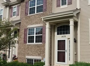 1675 Sandcastle Ln #1675, Hampshire, IL 60140