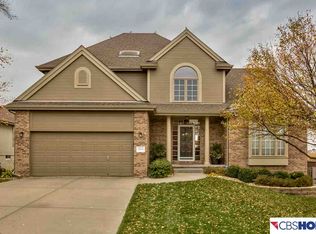 16515 Ames Ave, Omaha, NE 68116