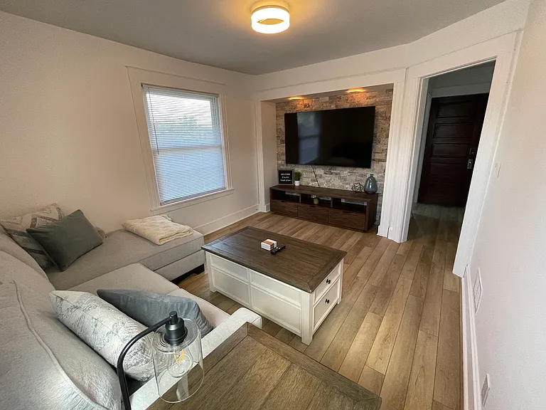2129 Sunset Ave #2 — Photo 23