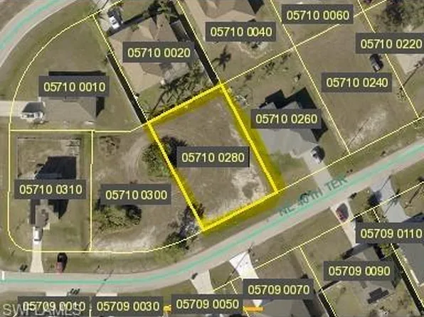 1033 NE 40th TER, CAPE CORAL, FL 33909