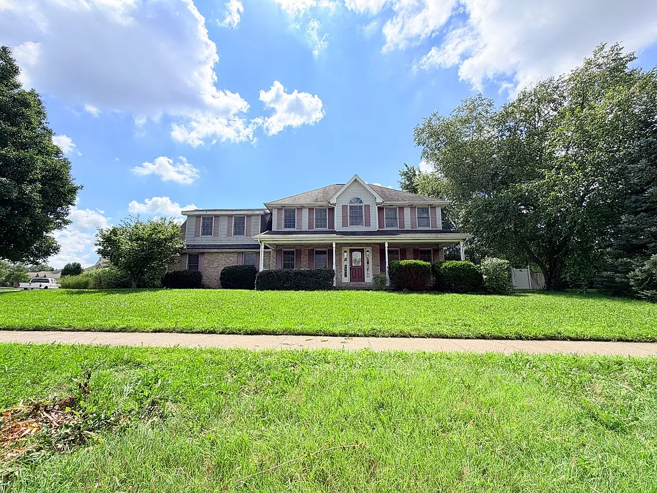 2047 Parkside Dr