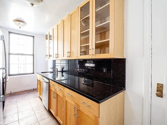 Rented by City Connections Realty | media 20