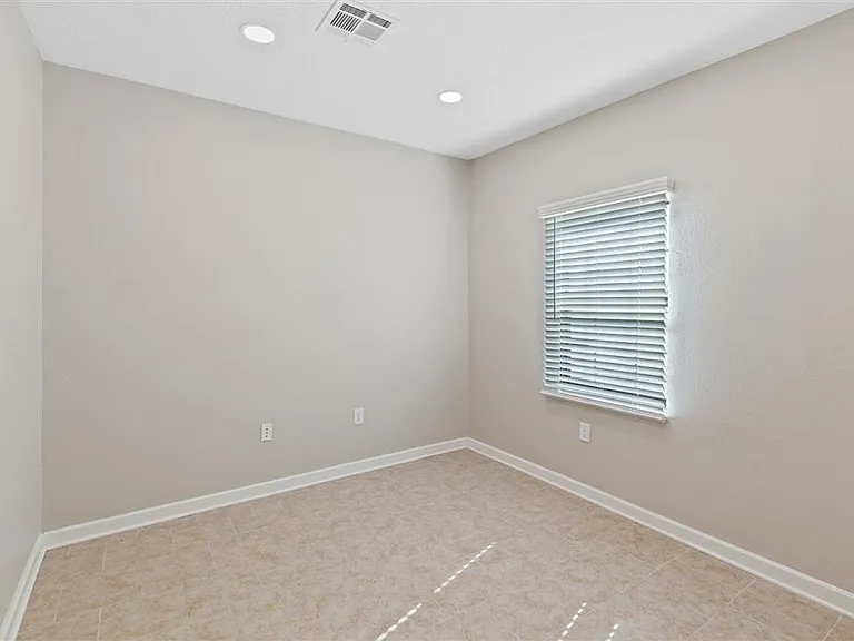299 Rita Dr — Photo 8