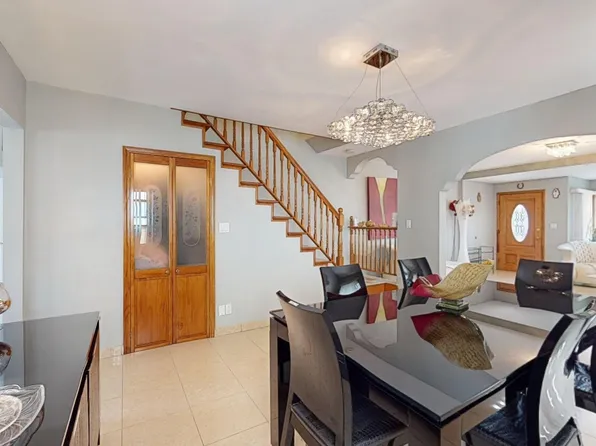 1934 Haring Street image 7 of 28