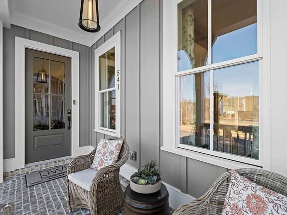 4th image of 529 Groover St