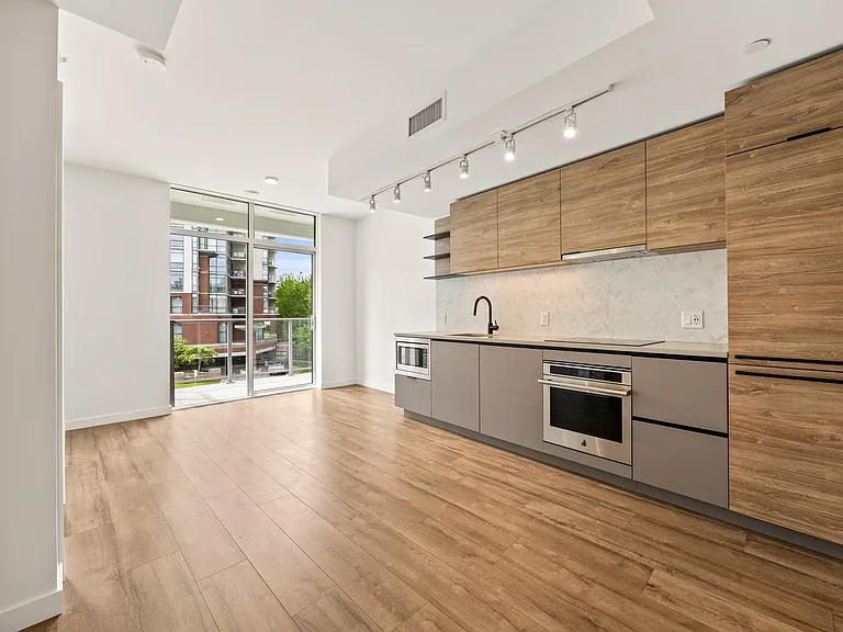 10448 University Dr #306 — Photo 3