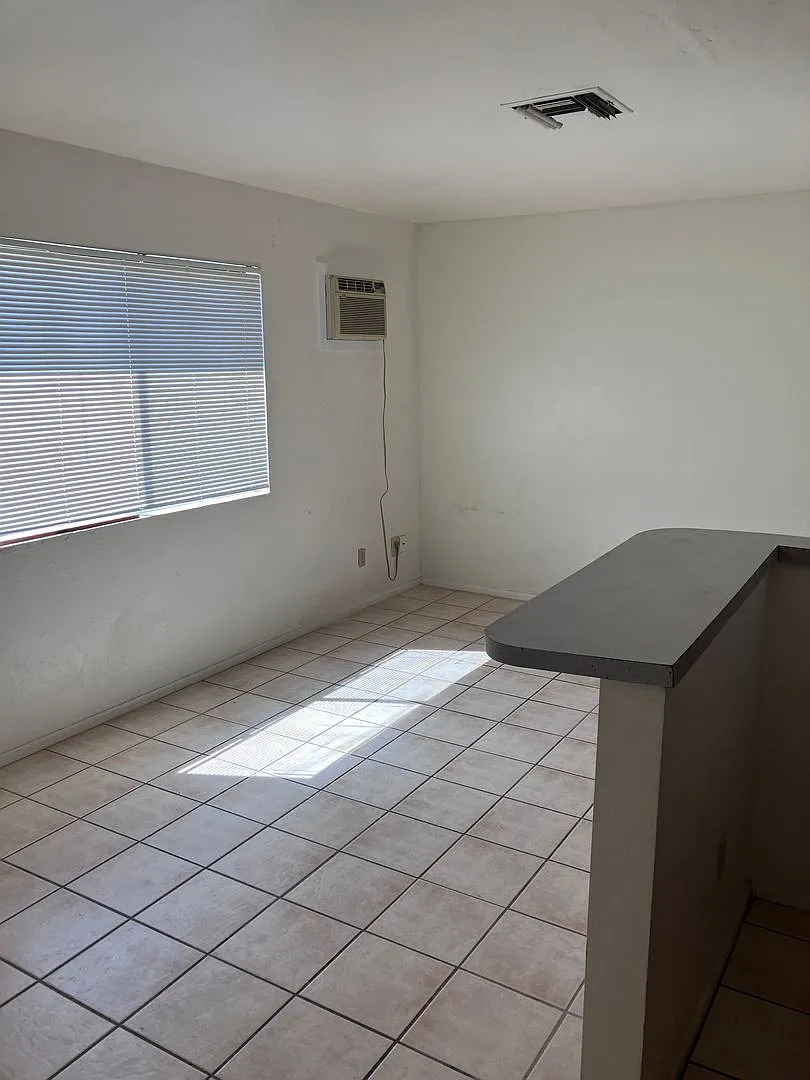 838 Adams #3 — Photo 3