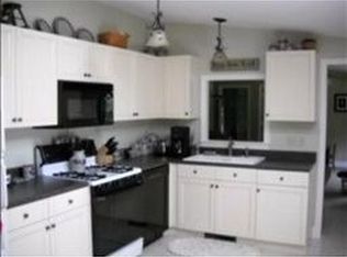 417 S Barnstead Rd, Center Barnstead, NH 03225