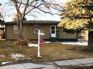 77 Barbara Ln, Gering, NE 69341