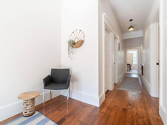 3rd image of 739 Guerrero St #739
