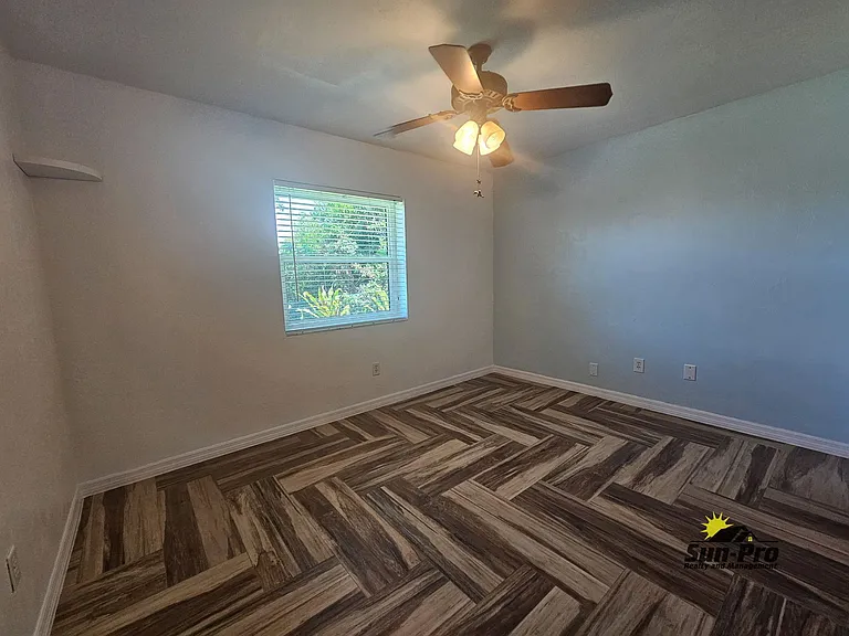 139 Riverwalk Ct — Photo 22