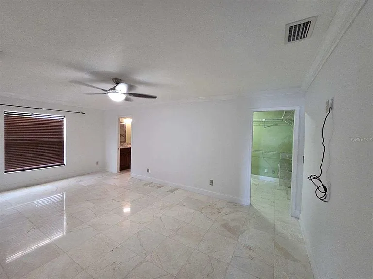 3927 E Eden Roc Cir — Photo 11