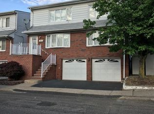 1 Burdette Pl, Fairview, NJ 07022