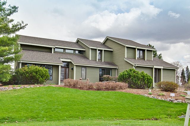 1st image of 4 Cooper Ct